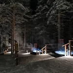 Skyra Retreat アパート ロヴァニエミ