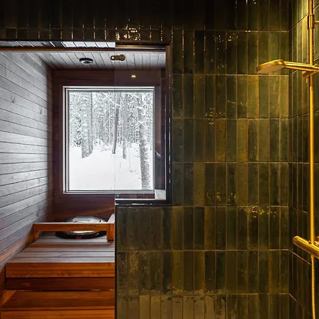 Skyra Retreat Hotelli *