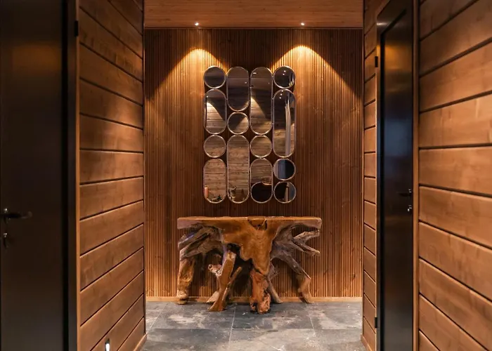 Skyra Retreat Lägenhet *